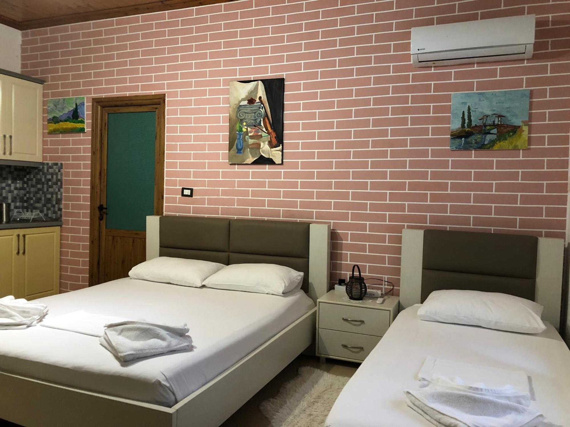 Dhimitri's guest house Berat Extérieur photo