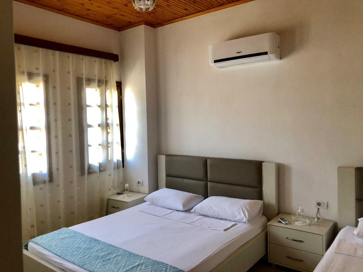 Dhimitri's guest house Berat Extérieur photo